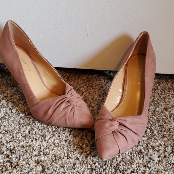 Pumps - Picture 2 of 2